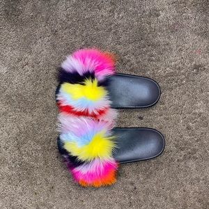 Multi-color Fur Slides